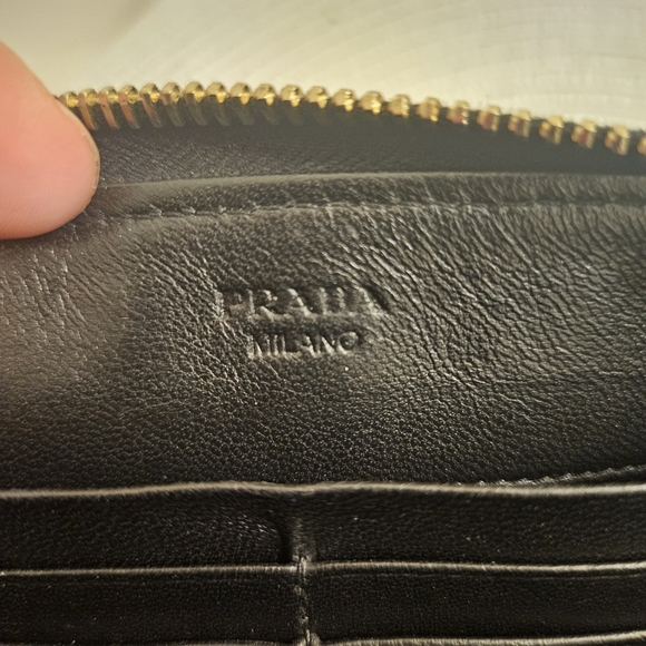Prada Black Ruched Leather Zip Around Wallet Gold Hardware - Picture 9 of 13